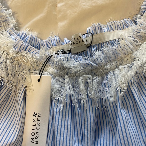 Molly Bracken off shoulder top with lace details ! New with Tag ! Very feminin ! - Picture 3 of 4